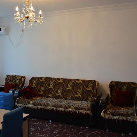 Apartment Nona Vox Batumi Exterior photo
